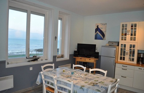 Ault Apartment | Exceptional view of the sea and cliffs. 3 *. Somme Bay. Wifi connection