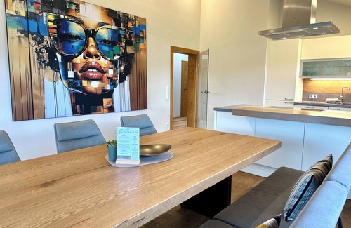 Seekirchen Markt Apartment | Exclusive 4-room penthouse apartment "FIVE", near Salzburg