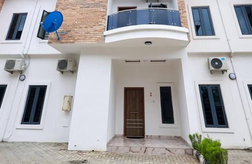 Ofin Apartment | Exclusive 3-bed Apartment in Lagos