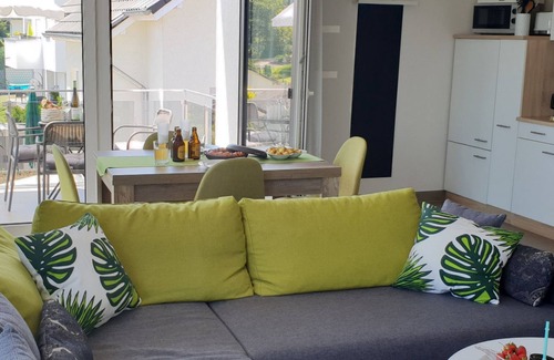 Schwemlingen Apartment | Exclusive 5-star apartment with fantastic panoramic views over the Saar valley .