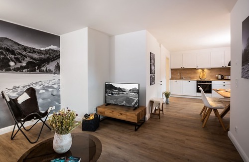 Oberstdorf Apartment | Exclusive and luxurious 55sqm 5* vacation apartment with sunny balconies