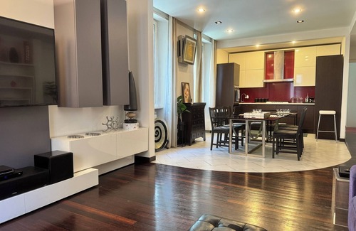 Parioli Apartment | Exclusive Apartment with Jacuzzi "Villa Borghese"