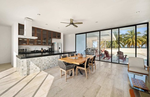 San Crisanto House | Exclusive Beachfront Escape | Modern Design, Pool & Fast WiFi