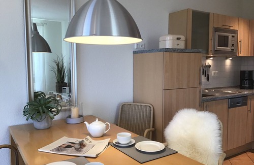 Duhnen Apartment | Exclusive beachfront apartment - 4 people - balcony overlooking the lake - parking