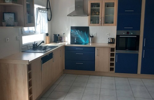 Lievin House | EXCLUSIVE House 100 m2 private parking/garden/6-8 persons