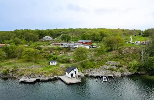Nosund Villa | Exclusive house with private boathouse