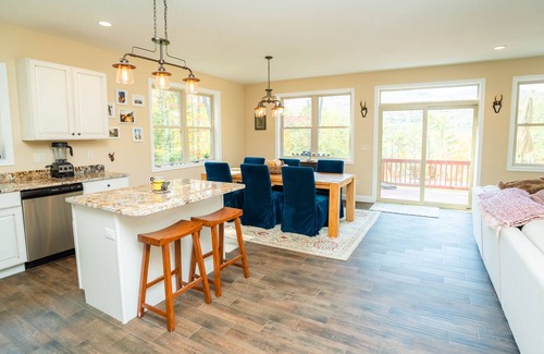 Jackson House | Exclusive Jackson Home with Beautiful Mountain Views