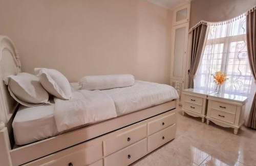 Depok Villa | Exclusive Villa Casa Grande