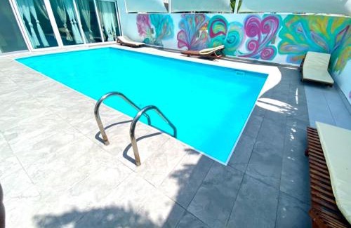 Pyla Villa | Exclusive Villa Larnaca - 8 plus sleeps - 2 min from BEACH - Big Private Pool