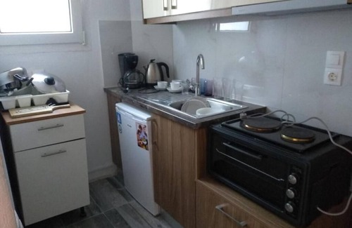 Nikita Villa | Executive Familysuite for 4 with private Pool 2 bedrooms large bathroom fitted kitchen