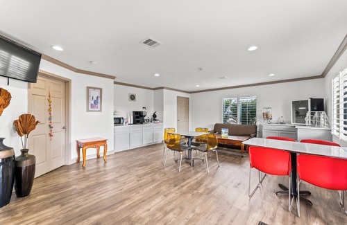 Magnolia Hotel | Executive Inn and Suites
