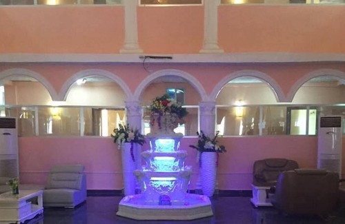 Monrovia Hotel | Executive Inn