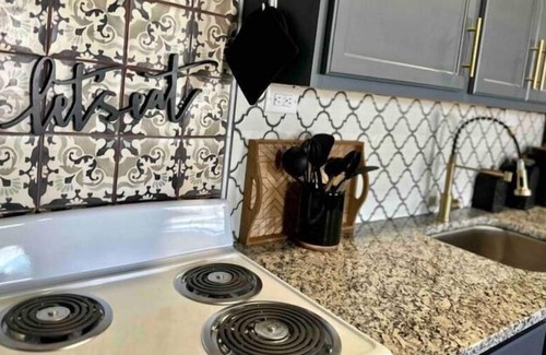 Lubbock House | Executive Studio stay!