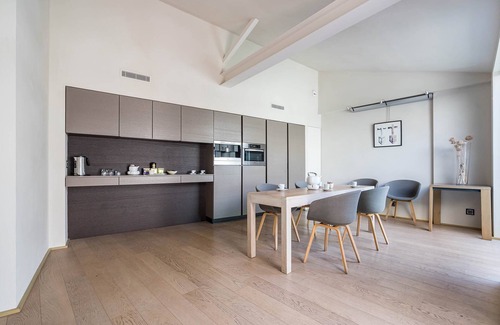 Les Platanes Apartment | Executive Suite