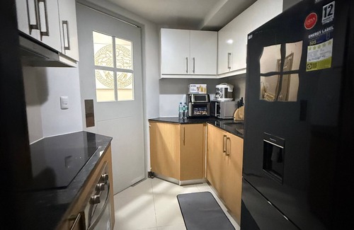 Bonifacio Global City Condo | Executive Suites 4 Bedroom Condo Uptown Parksuites Bgc