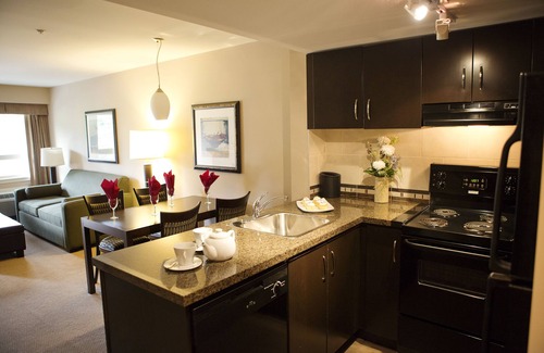 Garibaldi Highlands Hotel | Executive Suites Hotel & Resort, Squamish