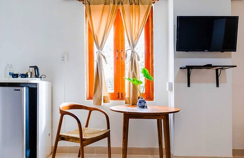 Bang Kho Laem House | Executive Urban Suite | Luxe Comfort at Howard