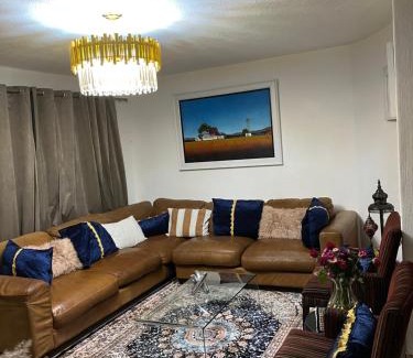 Faerie Glen House | Executive Villa near Sun Bet Arena