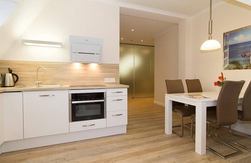 Ostseebad Kuhlungsborn Apartment | Exklusives, Hochwertiges Ferienapartment mit Zwei Balkonen - nur 60 m zum Strand