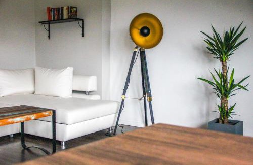 Hohentor Apartment | EXKLUSIVE 2 Zi. Dachgeschosswohnung in Top Lage!