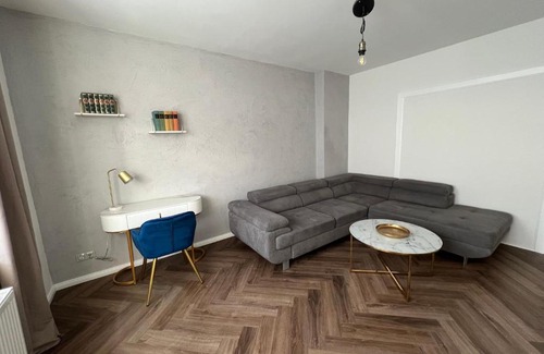 Hohentor Apartment | EXKLUSIVE 2 Zimmer EG Wohnung mit Balkon in Top Lage!