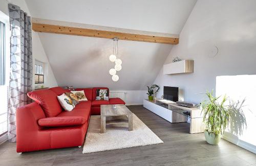 Lossburg Apartment | Exklusive Ferienwohnung auf dem Romanshof - Schwarzwald Plus Gastgeber