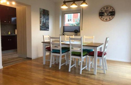 Einbeck Apartment | EXKLUSIVE Ferienwohnung in Einbeck, 3 Schlafzimmer mit Balkon!
