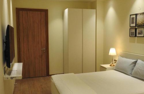 DLF Phase 5 House | Exotica Avenue Apartment