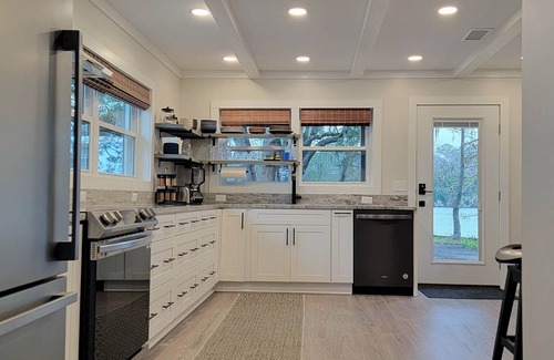 Quincy House | Experience Lake Point