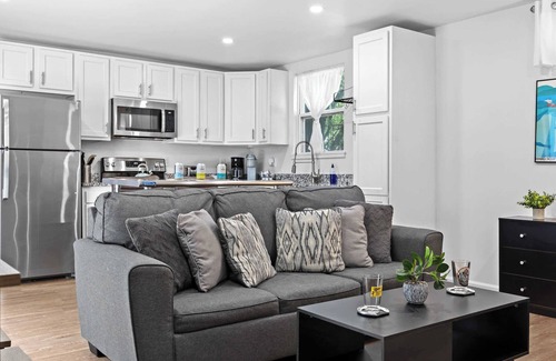 Phoenix Hill Apartment | Experience the Unique Re-Nu Shipping Container