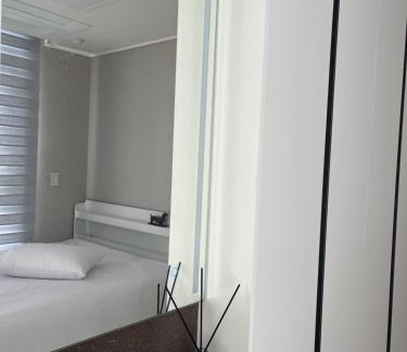Sogong-dong Apartment | Explore Seoul on Foot lll Market to Palace lll Heart of the City