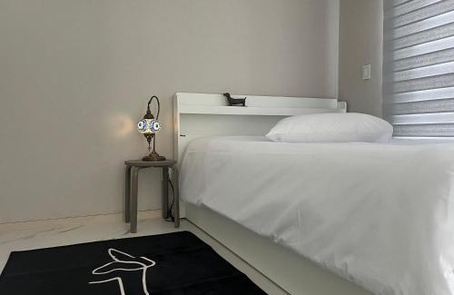 Sogong-dong Apartment | Explore Seoul on Foot lll Market to Palace lll Heart of the City