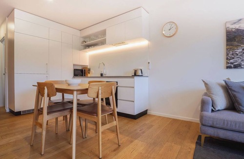 Albert Town House | Explore Wanaka - New & Stylish