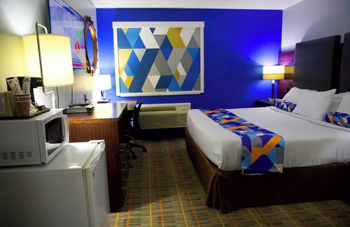 Parsons Hotel | Express Inn Parsons