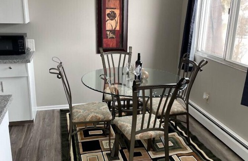 Camrose Apartment | Exquisite 2 Bedroom Apartment