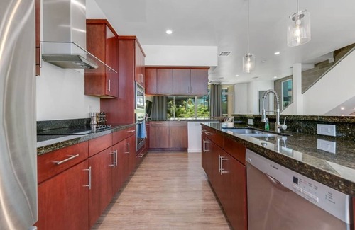 Riverside Apartment | Exquisite apartment with 2 balconies - Pool!