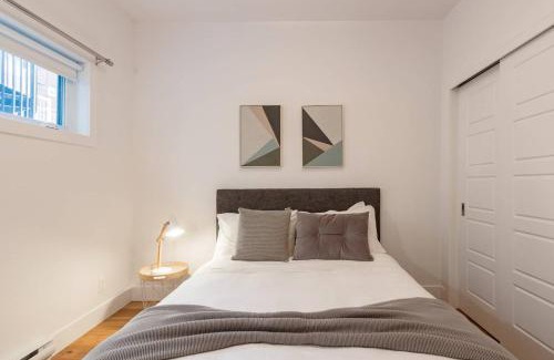 Little Italy Apartment | Exquisite Modern Condo in Little Italy by Den Stays