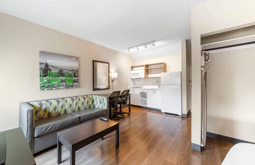 Miami Springs Hotel | Extended Stay America Premier Suites - Miami - Airport - Miami Springs