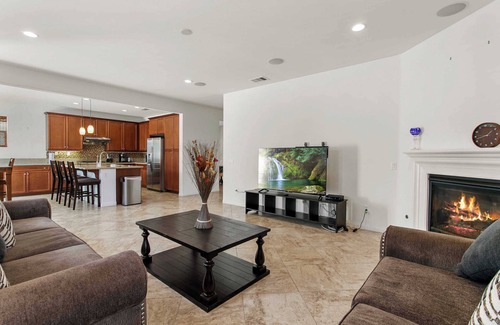 Chino House | Extended Stay Gem! Cozy 4B3B｜15 Fwy｜Flex Month-to-Month｜WFH Choice #40938