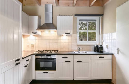 Witteveen House | Extra luxury 8-person bungalow in the holiday park Landal Orveltermarke
