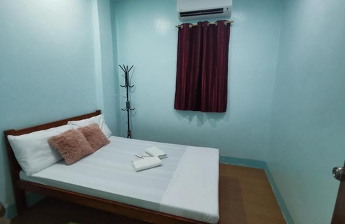 Pagsanjan House | EZ & V Guesthouse