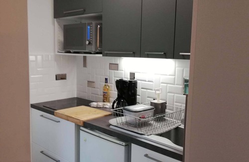 Le Port Apartment | F2 air-conditioned, near beach (for 4 people)