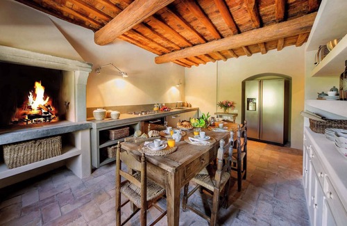 San Casciano in Val di Pesa Villa | FABULOUS 9BR-8.5BA VILLA W PRIVATE HEATED POOL, IN PRIME LOCATION NEAR FLORENCE!