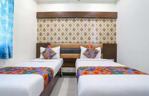 Nerul Hotel | FabExpress Geet Residency