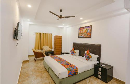 Dwarka Hotel | FabExpress Taj Residency - Nr Yashobhoomi Convention Centre