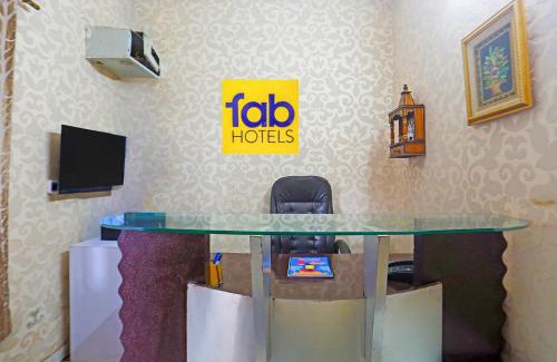 Sector D Hotel | FabExpress Vasant Villa - Near ILBS Hospital