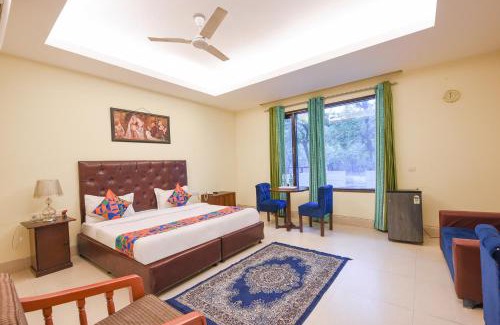 Sushant Lok House | FabHotel AM Bliss