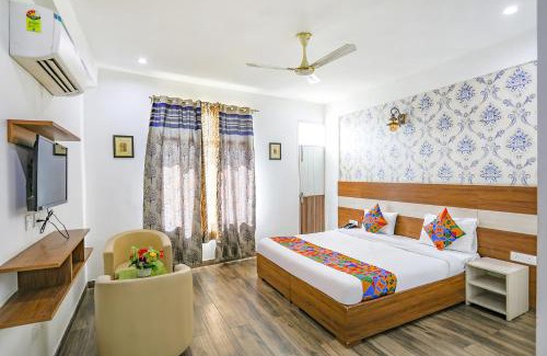 DLF Phase 3 Hotel | FabHotel Aravali Suites