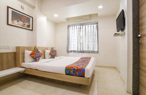 Nashik Hotel | FabHotel Balaji Inn - Panchwati