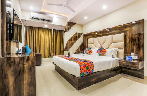5th Block Hotel | FabHotel Crown Heights - Nr Koramangala Club